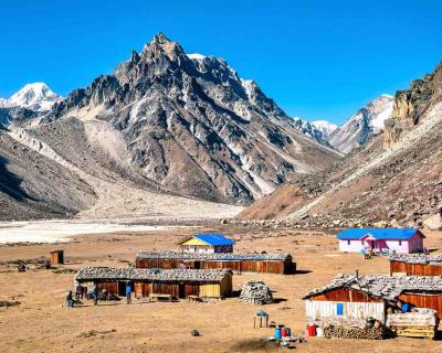 kanchenjunga-circuit-trek-tea-house- 