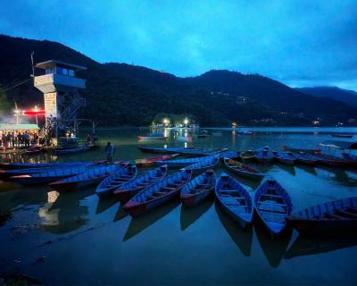 Pokhara-fewa-lake 